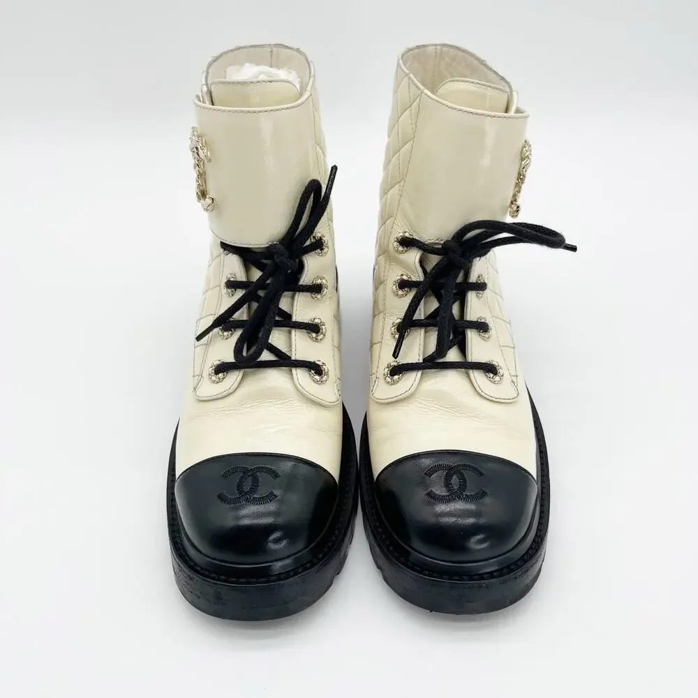 Chanel Brave Ivory Black Quilted Leather Chain CC Cap Tap Combat Boots EU 41